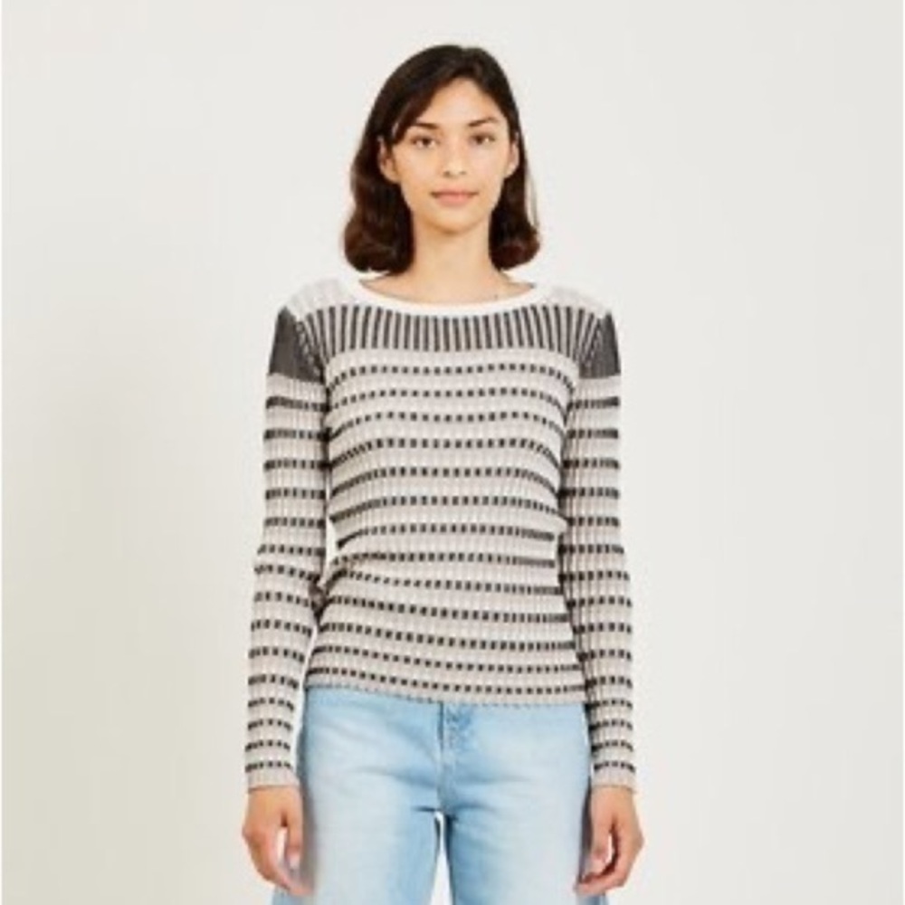 Just female lazio knit in nature stripe size Large